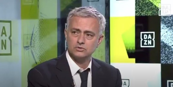 Was hätte wohl José Mourinho an Sarris Stelle getan? Leider verrät er es uns nicht.