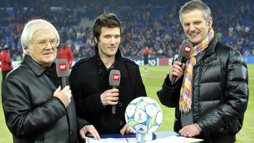 Gilbert Gress, Raphael Wicky and Rainer Maria Salzgeber, from left, prior to the Champions League round of sixteen first leg match between Switzerland&#039;s FC Basel and Germany&#039;s FC Bayern Muni ...