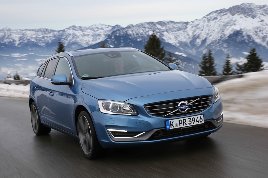 This undated photo provided by Volvo shows the 2016 Volvo V60. The Volvo V60 Cross Country has Scandinavian style, but the standard model lacks the rearview camera. (Volvo via AP)