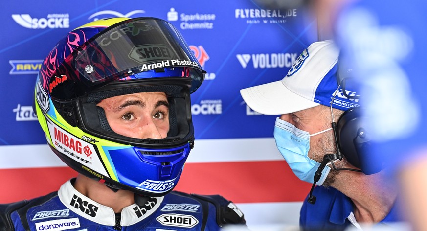 Moto3-Fahrer Jason Dupasquier beim Qualifying anlaesslich des Moto Grand Prix von Doha 2021 auf dem Losail International Circuit in Losail, Katar, am Samstag, 3. April 2021. (KEYSTONE/Karl Fritz Glaen ...