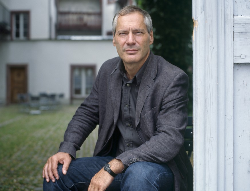Portrait von Thomas Kessler, Integrationsdelegierter des Kantons Basel-Stadt, aufgenommen am 3. Juni 2008 in Basel, Schweiz. (KEYSTONE/Gaetan Bally)