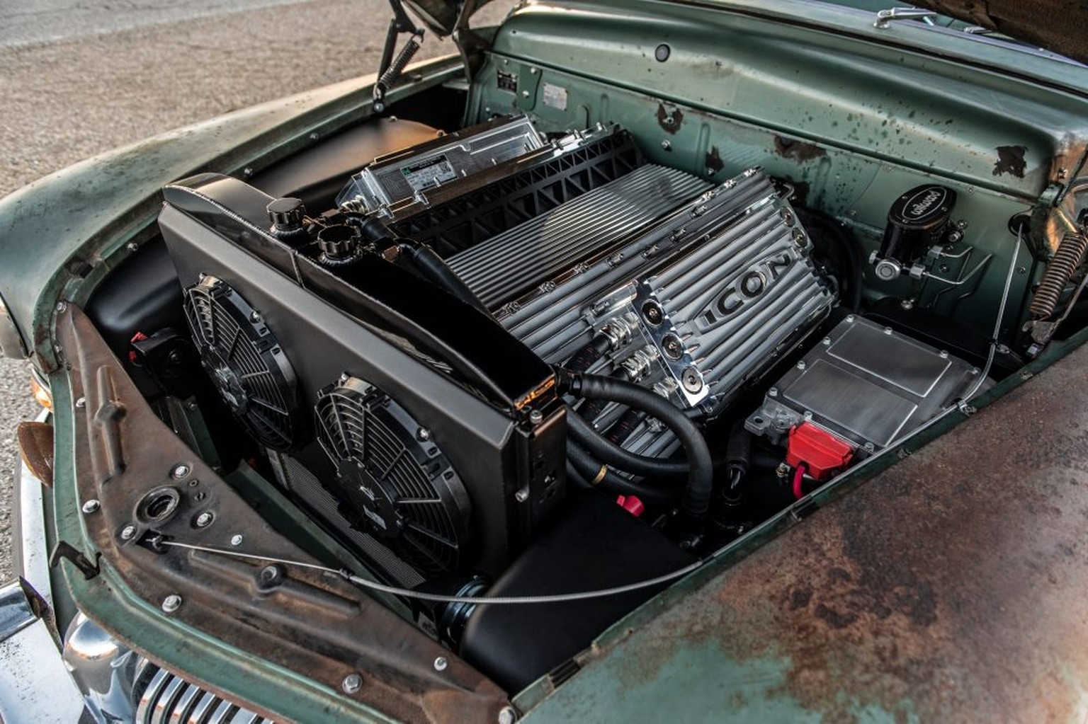 1949 mercury all electric EV auto motor tesla elektrisch retro USA kalifornien https://www.icon4x4.com/derelict/pastprojects/37