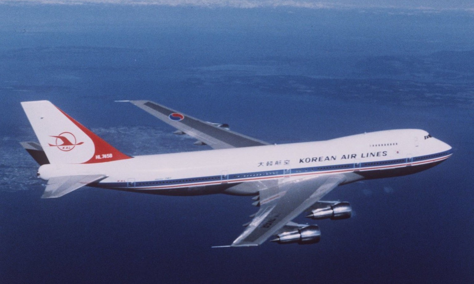 A Korean Air Boeing 747 jetliner, similar to the plane in this 1983 photo, with at least 231 people aboard crashed while trying to land on Guam in the middle of the night, authorities said Tuesday, Au ...