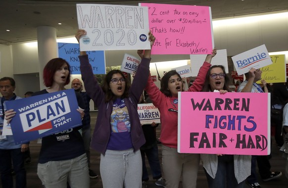 Supporters of Democratic presidential candidate Sen. Elizabeth Warren, D-Mass., cheer during the 2019 California Democratic Party State Organizing Convention in San Francisco, Sunday, June 2, 2019. (A ...