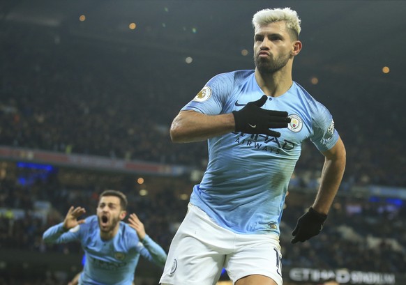 Manchester City&#039;s Sergio Aguero celebrates after scoring the opening goal of the game during their English Premier League soccer match between Manchester City and Liverpool at the Ethiad stadium, ...