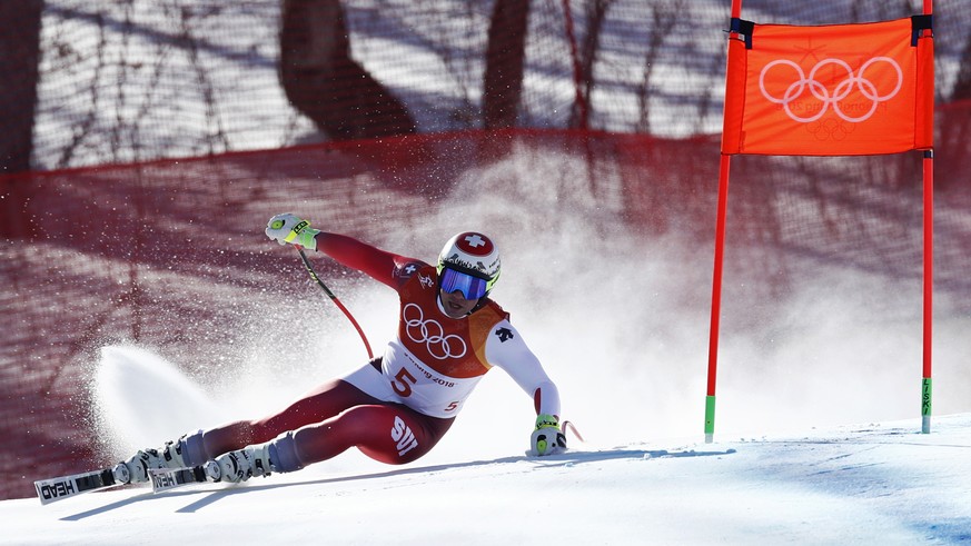 Switzerland&#039;s Beat Feuz skis during the men&#039;s downhill at the 2018 Winter Olympics in Jeongseon, South Korea, Thursday, Feb. 15, 2018. (AP Photo/Patrick Semansky)