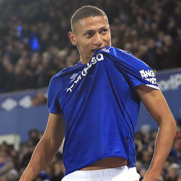 Everton&#039;s Richarlison, right, celebrates scoring during the Carabao Cup, Fourth Round match between Everton and Watford, at Goodison Park, in Liverpool, England, Tuesday, Oct. 29, 2019. (Simon Co ...