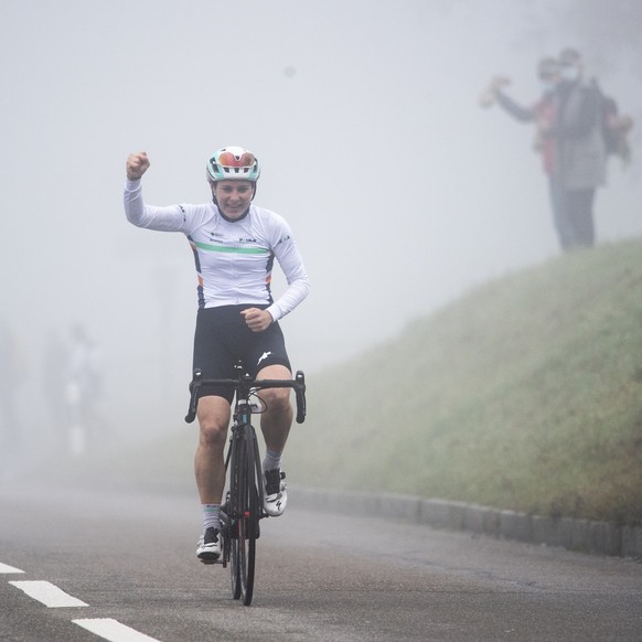 Siegerin Elise Chabbey an den Rad-Schweizermeisterschaften, am Samstag, 31. Oktober 2020, in Maerwil. (KEYSTONE/Gian Ehrenzeller)