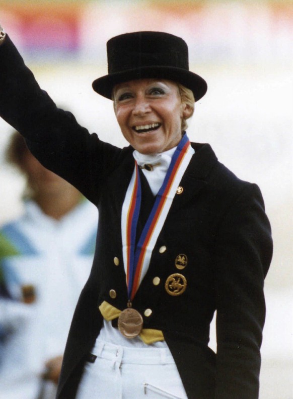 VORSCHAU ATLANTA 1996 ---Der Dressurreiterin Christine Stueckelberger (Archivbild Seoul 1988) gehoert zu den Schweizer Hoffnungstraegern an den Olympischen Sommerspielen in Atlanta, die am 19. Juli be ...