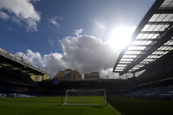 epa08278074 The stadium ahead of the English Premier League soccer match between Chelsea and Everton at Stamford Bridge Stadium in London, Britain, 08 March 2020. EPA/NEIL HALL EDITORIAL USE ONLY. No  ...