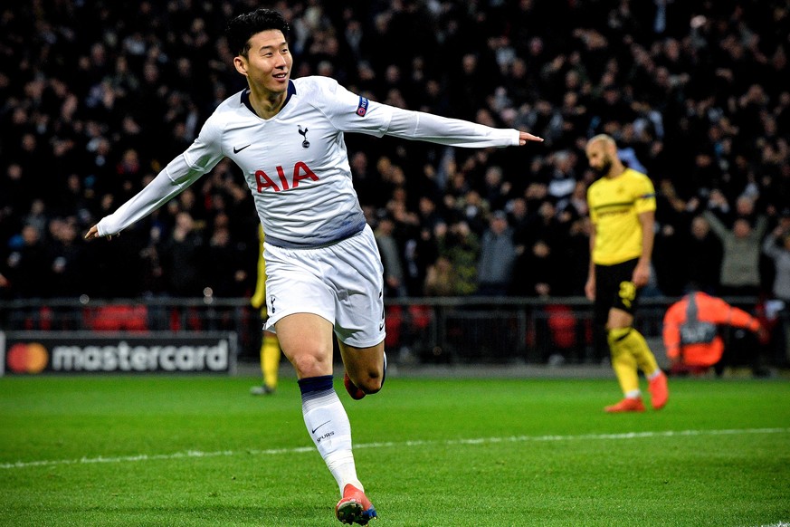 epa07367887 Tottenham&#039;s Heung-min Son celebrates after scoring the 1-0 lead during the UEFA Champions League round of 16 soccer match between Tottenham Hotspur and Borussia Dortmund at Wembley St ...