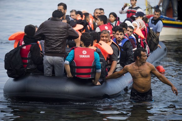 Syrische Flüchtlinge, die von der Türkei nach Griechenland gefahren sind.