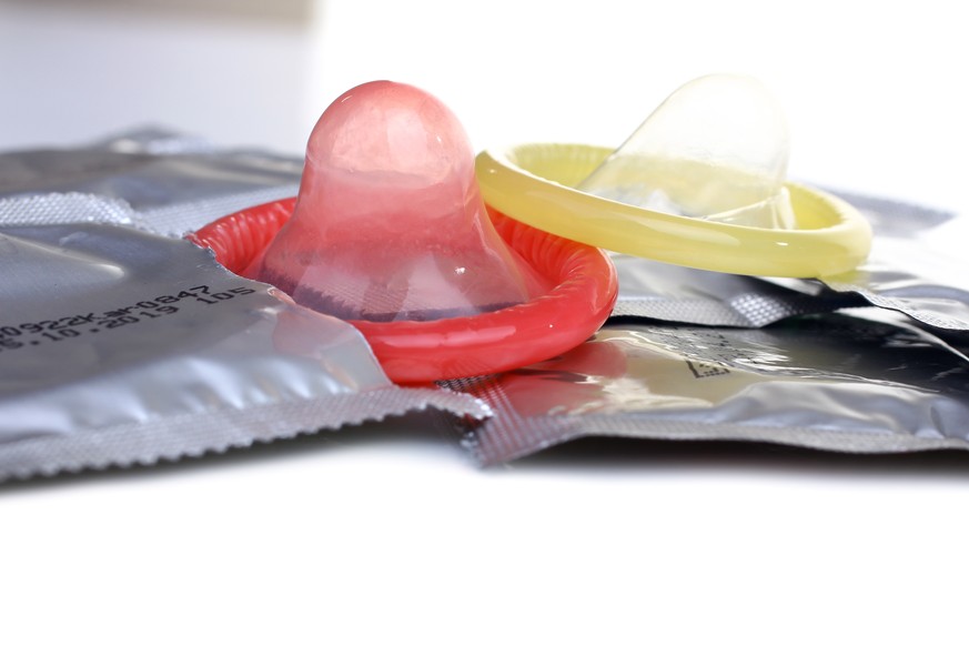 Wenn der Mann beim Sex heimlich das Kondom abstreift, nennt man das «Stealthing».
