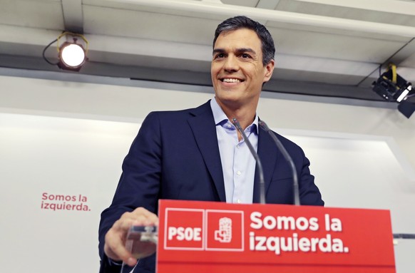 epa06777455 (FILE) - Spanish Socialist Party (PSOE) leader Pedro Sanchez smiles during a press conference after his meeting with Spain&#039;s King Felipe VI (not pictured) at the headquarters of the p ...