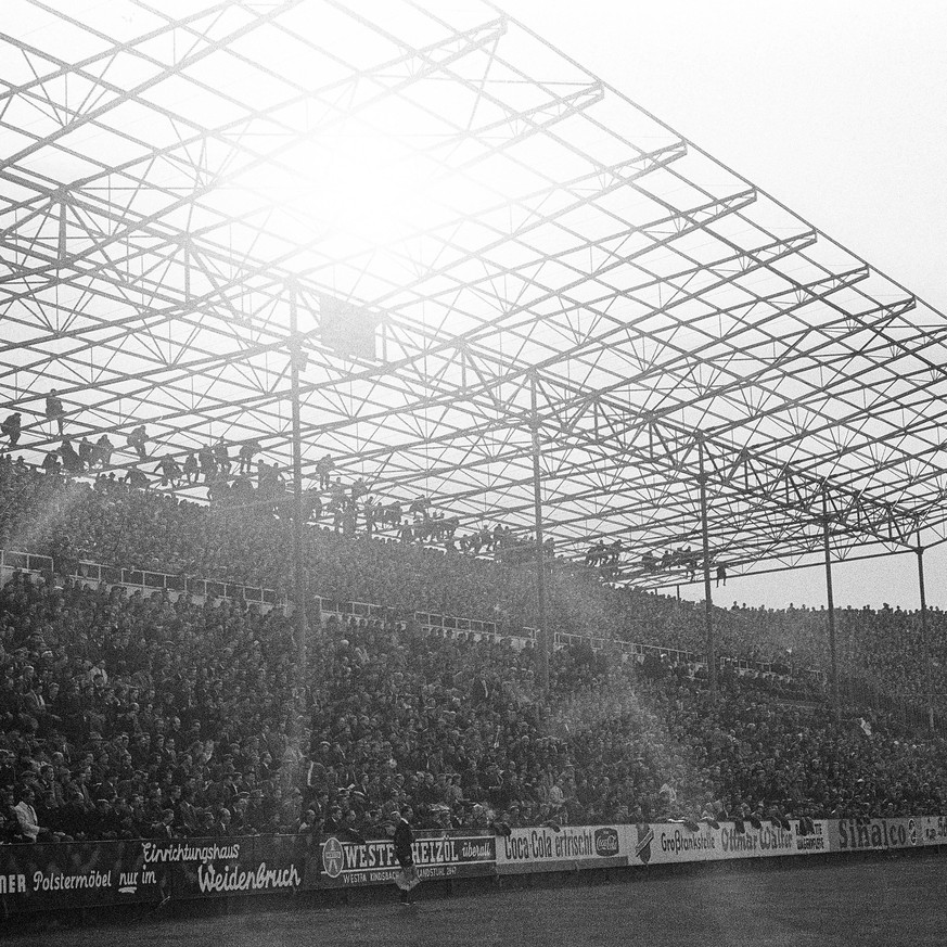 Bildnummer: 08118055 Datum: 09.11.1963 Copyright: imago/Ferdi Hartung
Stadion am Betzenberg, Heimspielstätte des 1. FC Kaiserslautern; 604c Fussball Herren GER 1. FC Kaiserslautern Lautern Vsw Vneg xs ...