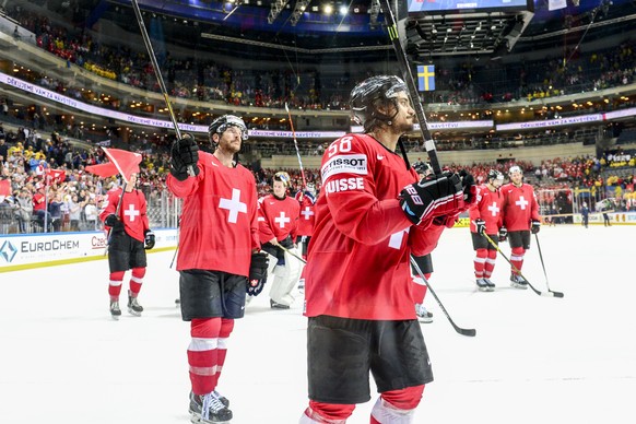 Trotz Niederlage: Die Schweizer Hockey-Nati wird von den rund 5000 mitgereisten Fans gefeiert.