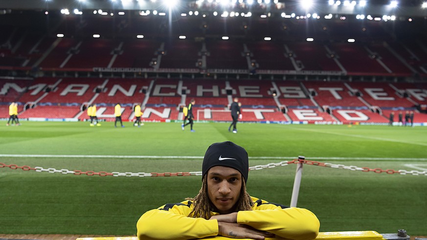 epa07191569 Young Boys&#039; Kevin Mbabu attends his team&#039;s training session at Old Trafford in Manchester, Britain, 26 November 2018. Young Boys Bern will face Manchester United in their UEFA Ch ...