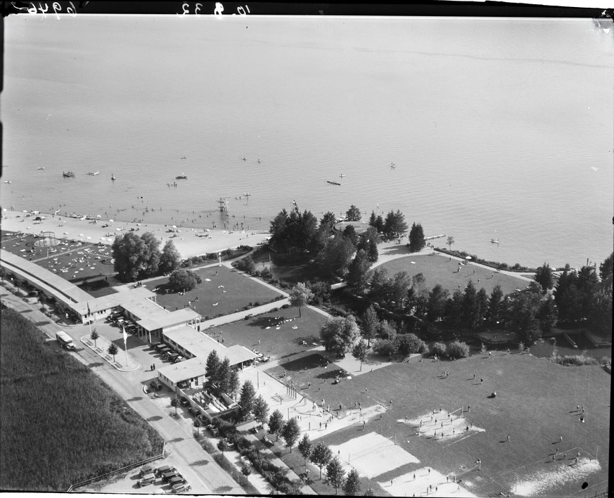 1932: Strandbad Lido, Luftaufnahme Walter Mittelholzer.