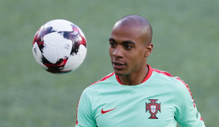 epa06248803 Portuguese national soccer player Joao Mario attends the team&#039;s training session at Andorra National stadium, Andorra, 06 October 2017. Portugal will face Andorra on 07 October in the ...