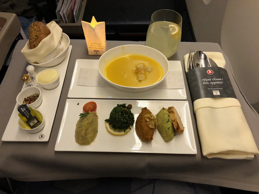 turkish airlines business class food essen flug fliegen https://liveandletsfly.boardingarea.com/2018/01/26/turkish-airlines-777-300er-business-class-review/