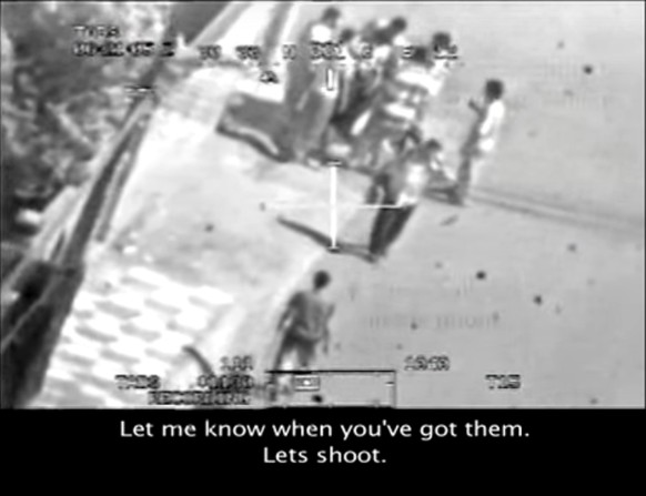 Das von WikiLeaks veröffentlichte Video zeigt, wie Zivilisten im Irak von einem US-Kampfhubschrauber beschossen werden.