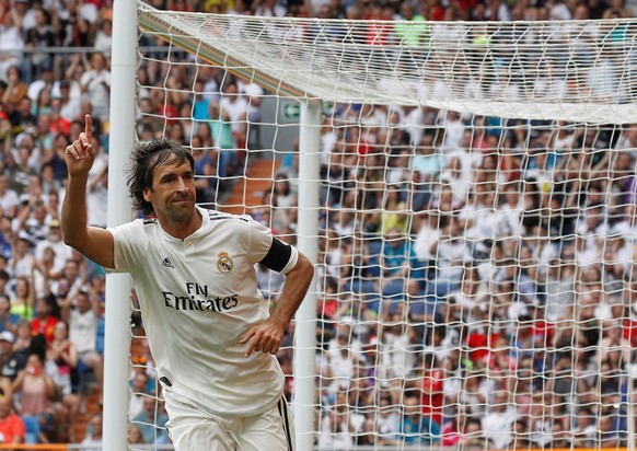 epa07669006 Real Madrid&#039;s Raul jubilates after scoring a goal during the Corazon Classic Match between Real Madrid and Chelsea at Santiago Bernabeu stadium in Madrid, Spain, 23 June 2019. EPA/Víc ...