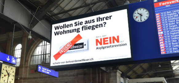E-Board im Hauptbahnhof Zürich.