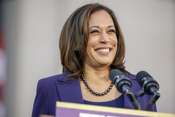 Democratic Sen. Kamala Harris, of California, formally launches her presidential campaign at a rally in her hometown of Oakland, Calif., Sunday, Jan. 27, 2019. (AP Photo/Tony Avelar)