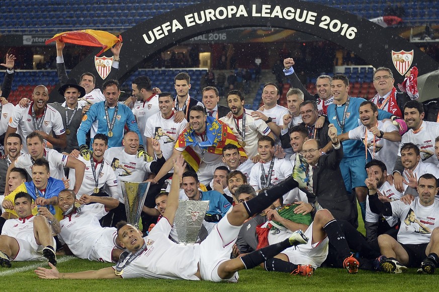 So sehen Sieger aus! Sevilla schafft den Europa-League-Hattrick.