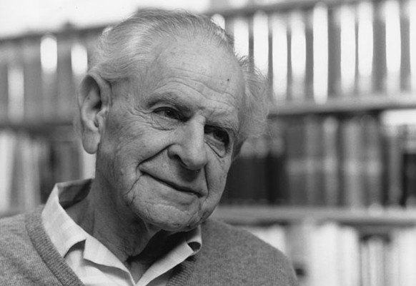 Karl Popper definierte den Begriff Verschwörungstheorie, wie er heute gebräuchlich ist.