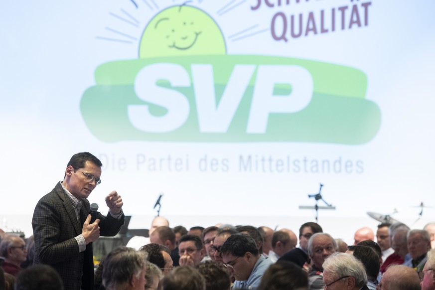 Roger Koeppel spricht an der Delegiertenversammlung der SVP des Kantons Zuerich, aufgenommen am Dienstag, 2. April 2019 in Zuerich Oerlikon. (KEYSTONE/Ennio Leanza)