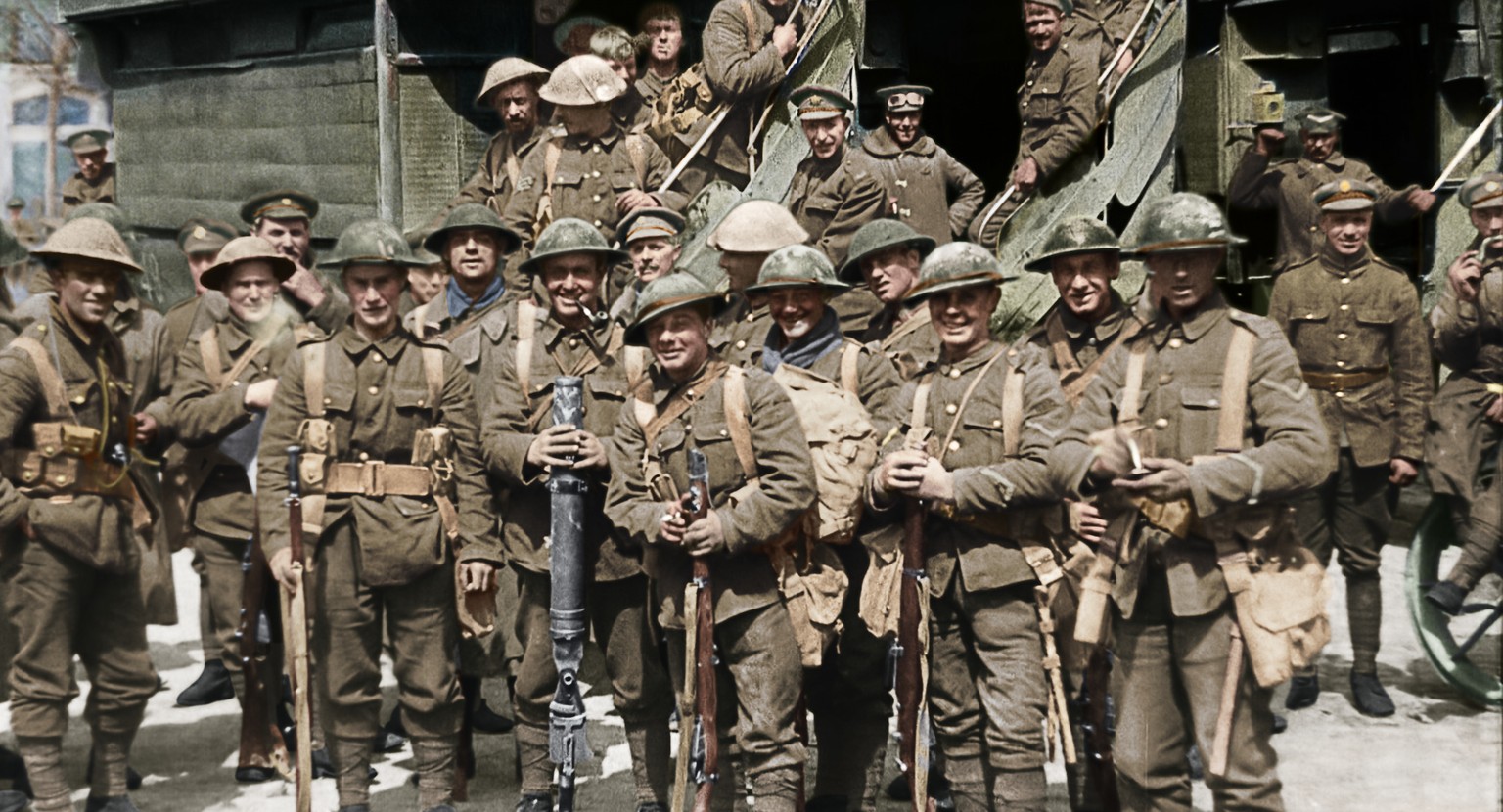 This image released by Warner Bros. Entertainment shows a scene from the WWI documentary &quot;They Shall Not Grow Old,&quot; directed by Peter Jackson. Jackson drew on all the technical know-how of h ...