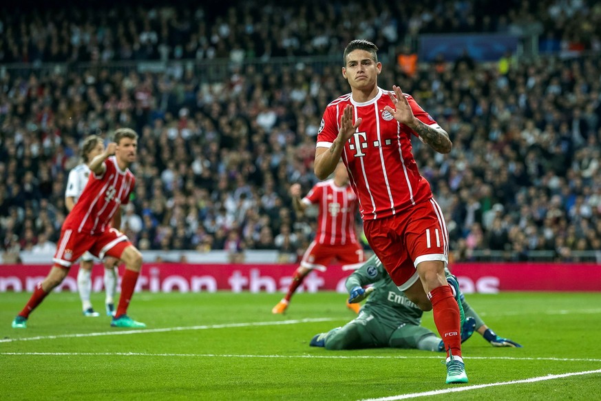 epa06705386 Bayern Munich&#039;s James Rodriguez celebrates after scoring the 2-2 goal during the UEFA Champions League semi finals second leg match between Real Madrid and Bayern Munich at Santiago B ...