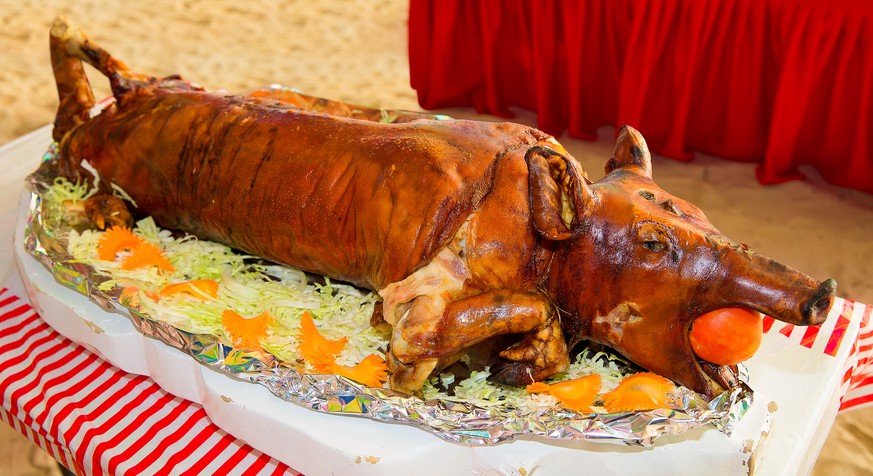 lechon philippinen schwein spanferkel essen food fleisch
