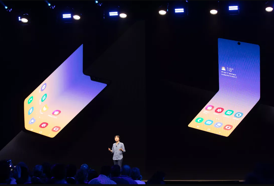 Faltbare Smartphones: Samsung zeigte auf seiner Entwicklerkonferenz mögliche Konzepte.