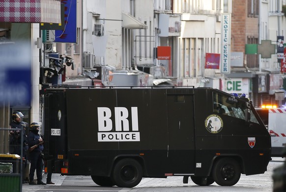 Französische Polizei in Saint-Denis.