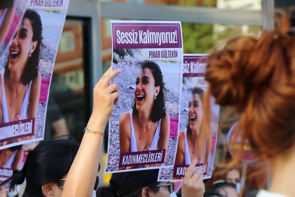 Women killings and annulment of Istanbul Convention protested in Turkey Women wearing a face masks while holds placards seen during a demonstration organized by We Will Stop Femicide Platform in Istan ...