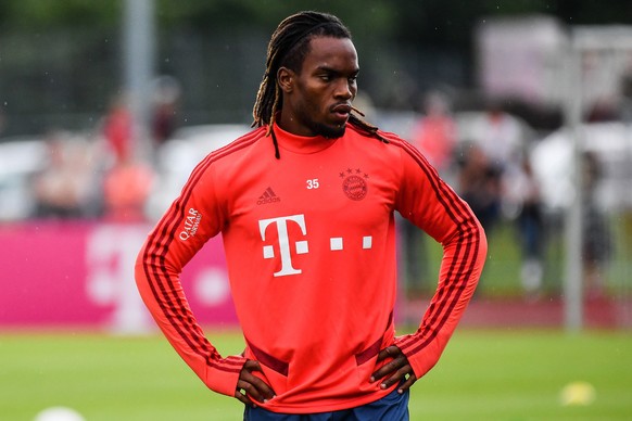 epa07765586 Bayern&#039;s Renato Sanches looks on during the FC Bayern Munich training camp in Rottach-Egern, Germany, 10 August 2019. The german first dvision soccer is preparing for the 2019/2020 se ...