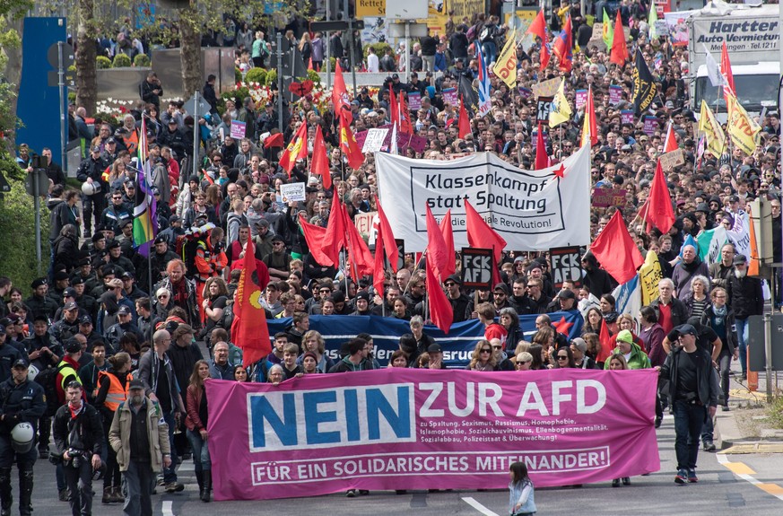 Protestmarsch gegen die neue Rechte in Stuttgart.