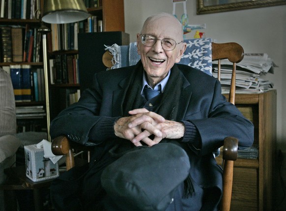 Former Milwaukee Mayor Frank Zeidler, 92, sits for a moment before reviewing a manuscript Nov. 26, 2004, he wrote during the 1960s on annexation, hoping to get it published online. Zeidler, 93, who is ...