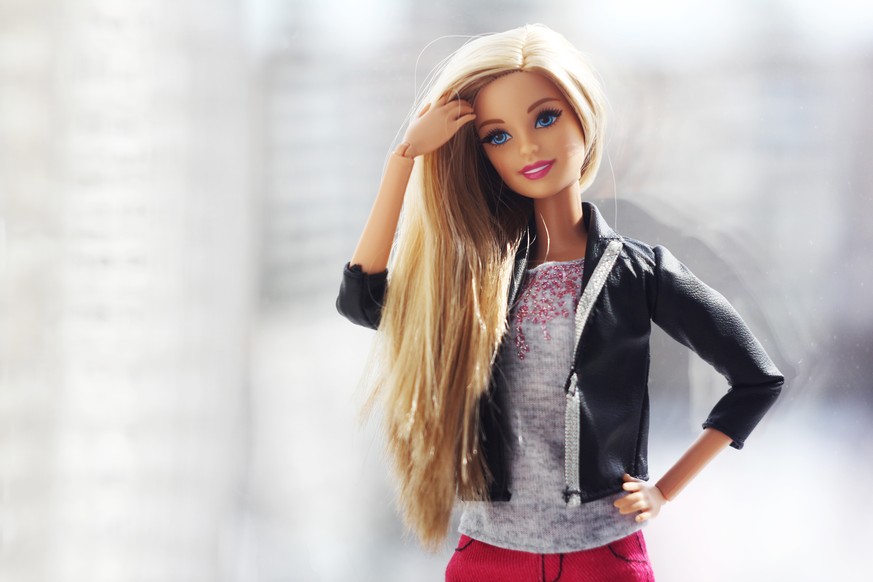 Blond, schlank und Beine doppelt so lang wie der Torso: Barbie.&nbsp;