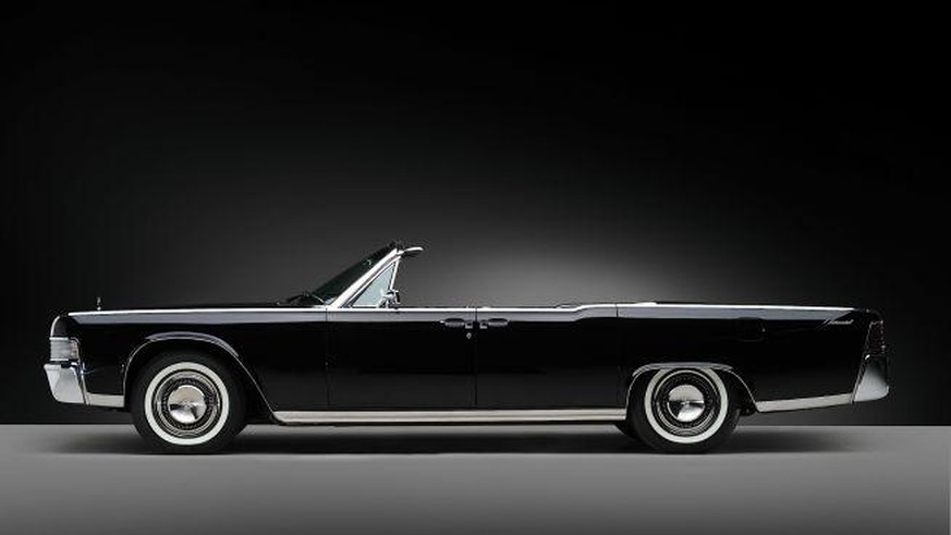 1961 Lincoln Continental
auto design USA retro 
https://www.pinterest.com.au/pin/521713938068236200/