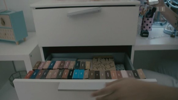 Kylie-Jenner-Make-Up: Michelle zeigt uns ihre Schublade.