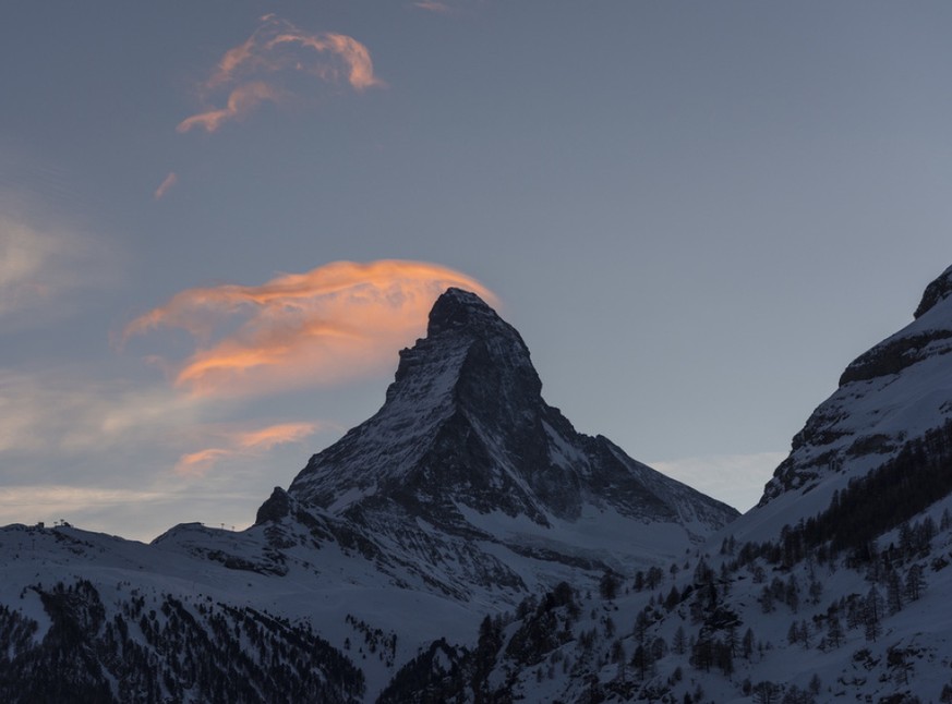 Ein südkoreanischer Alpinist stürzte am Montag am Matterhorn in die Tiefe. Er konnte nur noch tot geborgen werden. (Archivbild)