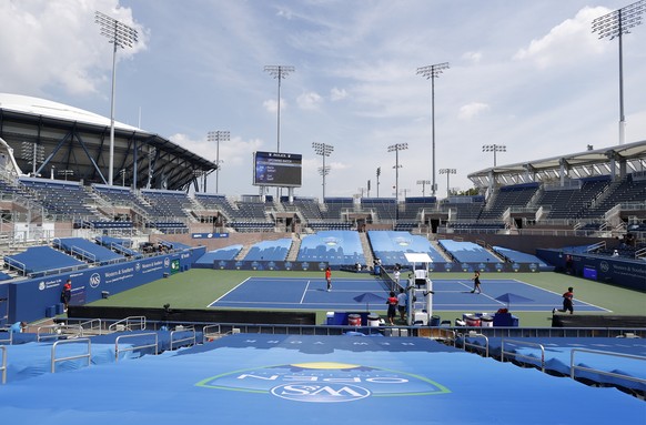 epa08618991 A general view of the Grandstand before the start of the Coco Gauff of the US and Maria Sakkari of Greece match during their first round match at the Western and Southern Open at the USTA  ...