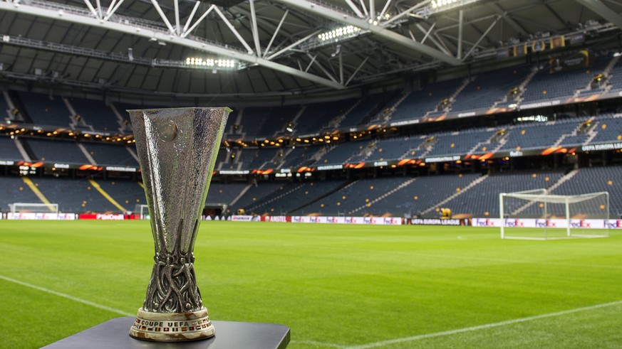 epa05983971 The UEFA Europa League trophy is on display inside the Friends Arena in Stockholm, Sweden, 23 May 2017. Ajax Amsterdam face Manchester United in the UEFA Europa League Final match on 24 Ma ...