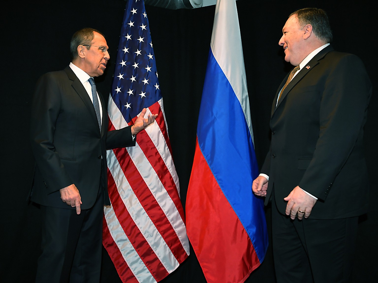 US-Aussenminister Mike Pompeo (rechts) wird am heutigen Dienstag in Russland erneut auf seinen russischen Amtskollegen Sergej Lawrow treffen. (Archivbild)