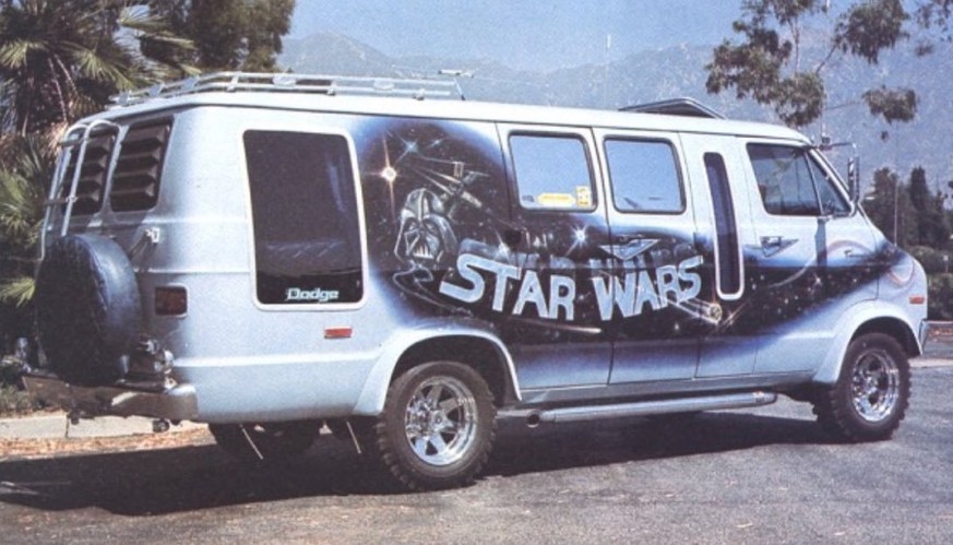 star wars van 1970s retro custom van auto https://pbs.twimg.com/media/DrRxEtlWoAE7H7K?format=jpg&amp;name=medium