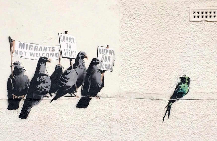 In Banksys Dismaland wird der Flüchtlingskrise künstlerisch Ausdruck verleiht.