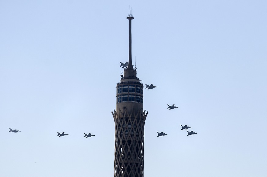 epa04855523 France built Rafael fighter jets fly over Cairo, Egypt, 21 July 2015. According to reports France&#039;s Dassault Aviation has made delivery of the first three of 24 Rafael fighter jets to ...